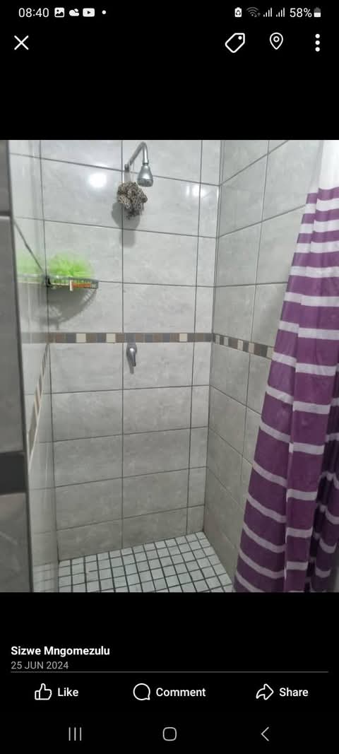 Specious bachelor 
rent r3300
deposit r3300  in Leondale