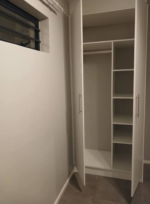 Room available in a 2 bedroom at erand creek   in Midrand