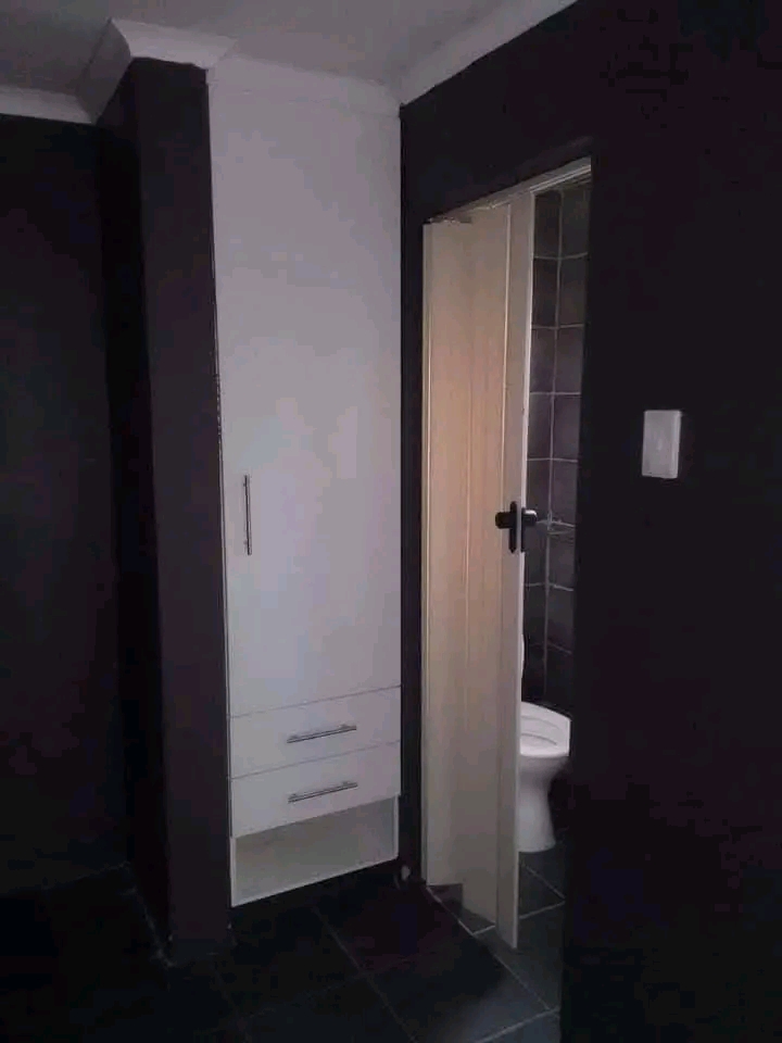 Bachelor available to rent at marimba

avai  in Vosloorus
