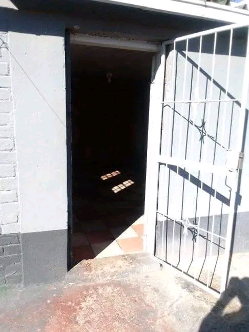 Very clean and nice looking single room in a   in Turffontein