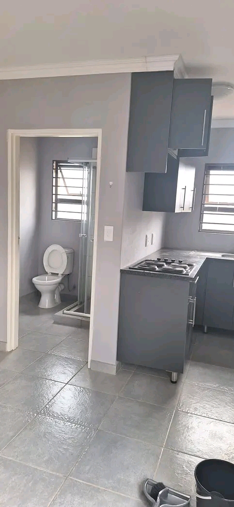 Bachelor to rent now available immediately at  in Cosmo City