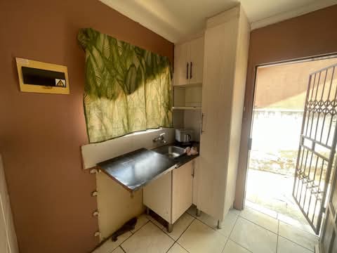 2 bed house for rental in block vv
- next to  in Soshanguve