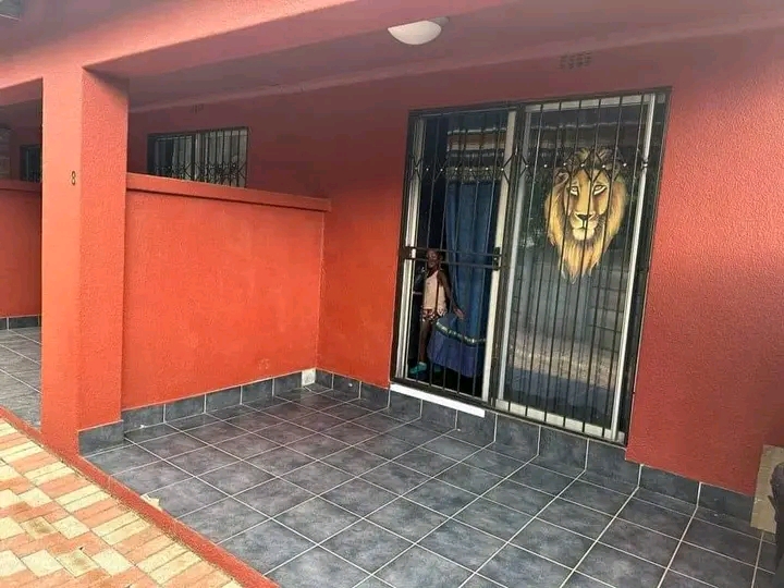 Spacious bachelor unit to rent with kitchenet  in Norkem Park