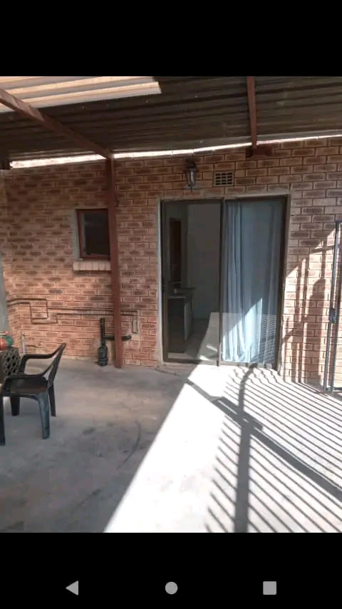 Cottage to rent in ext 3..1 bedroom ..kitchen  in Diepkloof