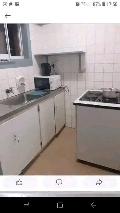 Single room available in south beach both for  in Durban