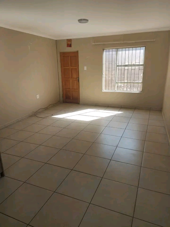 2 bedroomed garden flat/cottage available in   in Alberton
