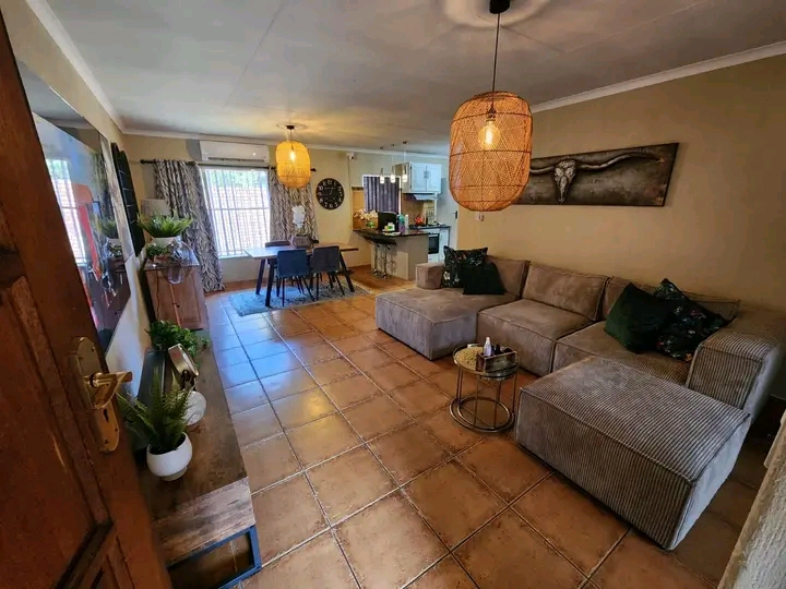 Celtisdal, centurion rental

come and relax  in Centurion
