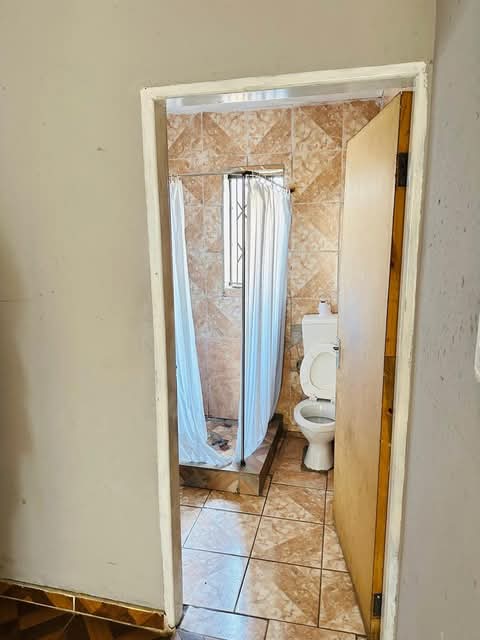 1 bedroom cottage in ext 6
kids allowed
par  in Ebony Park