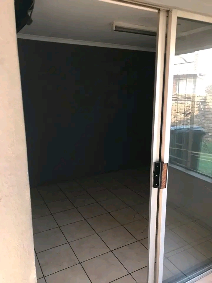 2 bedroom. 
r5800
suntide
lock up garage/o  in Norkem Park