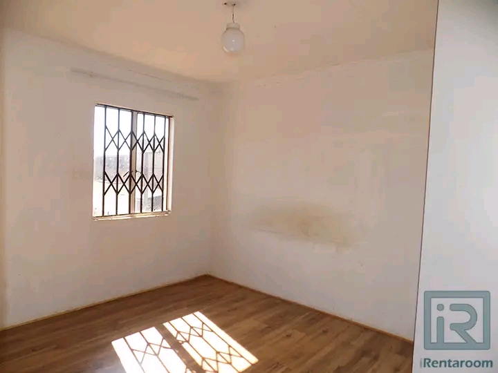 3 bedroom standalone house available immediat  in Protea Glen