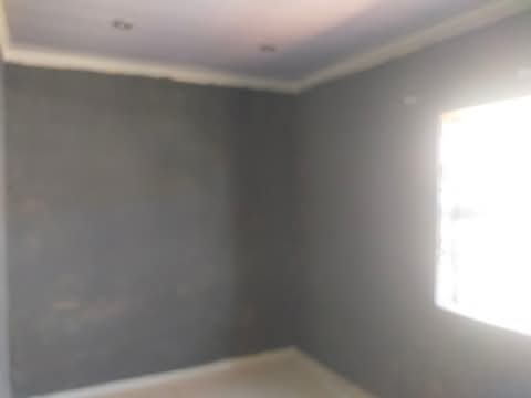 Bachelor unit available for rental at ext4 .   in Protea Glen