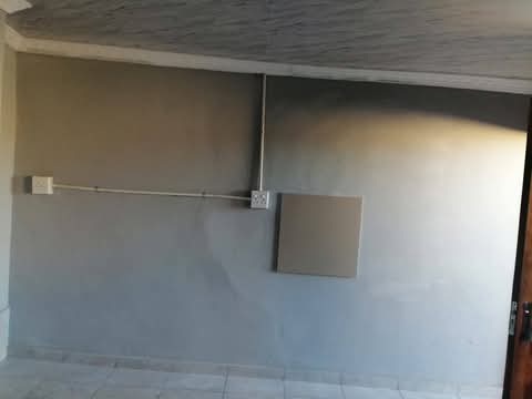 2 rooms to rent at motswaledi sowe2 between b  in Diepkloof