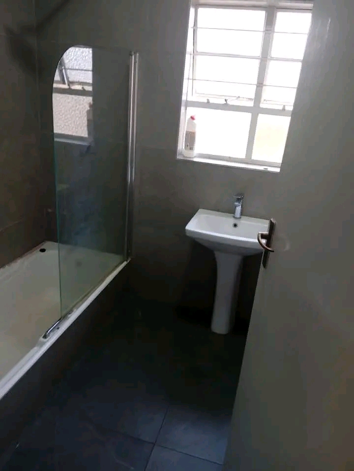 Room to rent for one person jeppe east
close  in Kensington