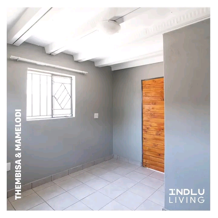Rooms available at phase 3 price r1300 and ph  in Mamelodi