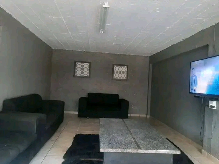 Student accommodation available
prices:
sha  in Sunnyside