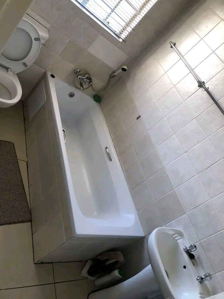 3 bedroom house available for rentals
cosmo   in Cosmo city