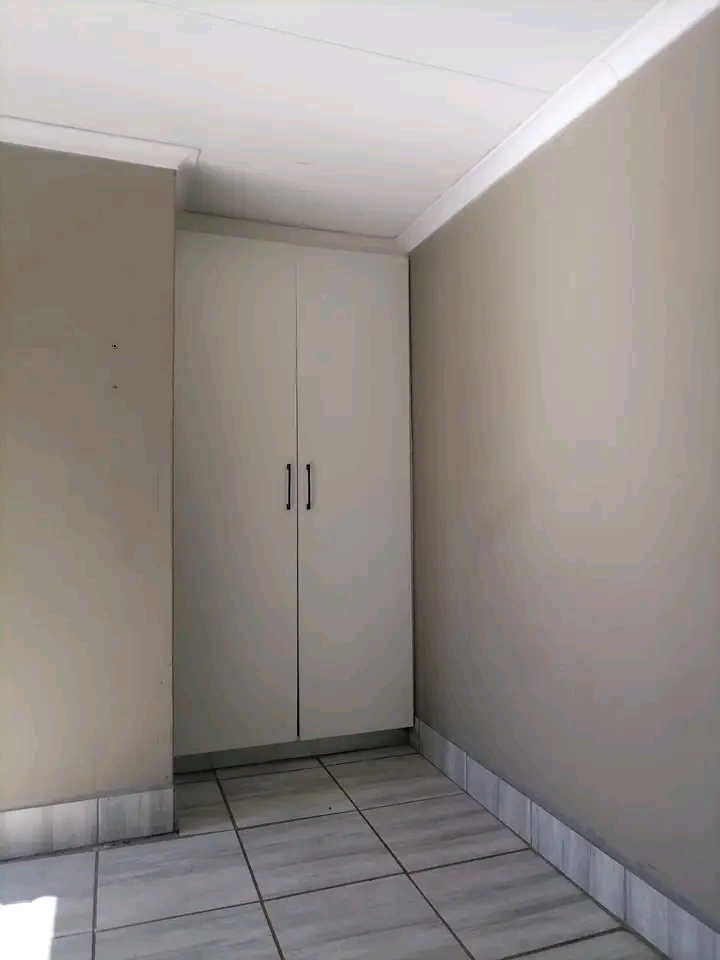Bachelor available to rent at phumula 📍nea  in Vosloorus