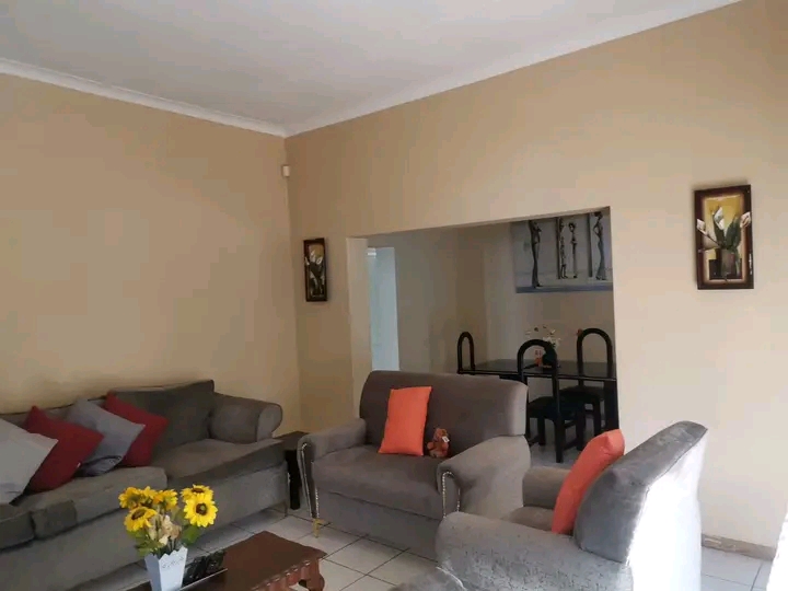 2 bedrooms house with a potential of 2,5 bedr  in Primrose