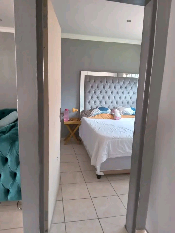 One bedroom cottage for rent in mondeor
rent  in Mondeor