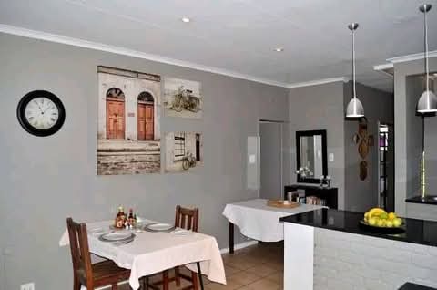 Come stay at this upmarket conveniently locat  in Ferndale