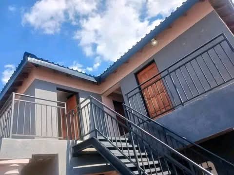 Ensuites available immediately for rental in   in Braamfischer