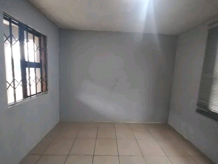 Room available to rent at zone 6 immink stree  in Diepkloof