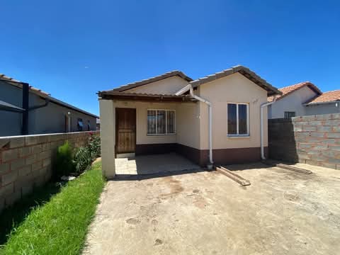 3 bedroom house available to rent (immediatel  in Windmill Park