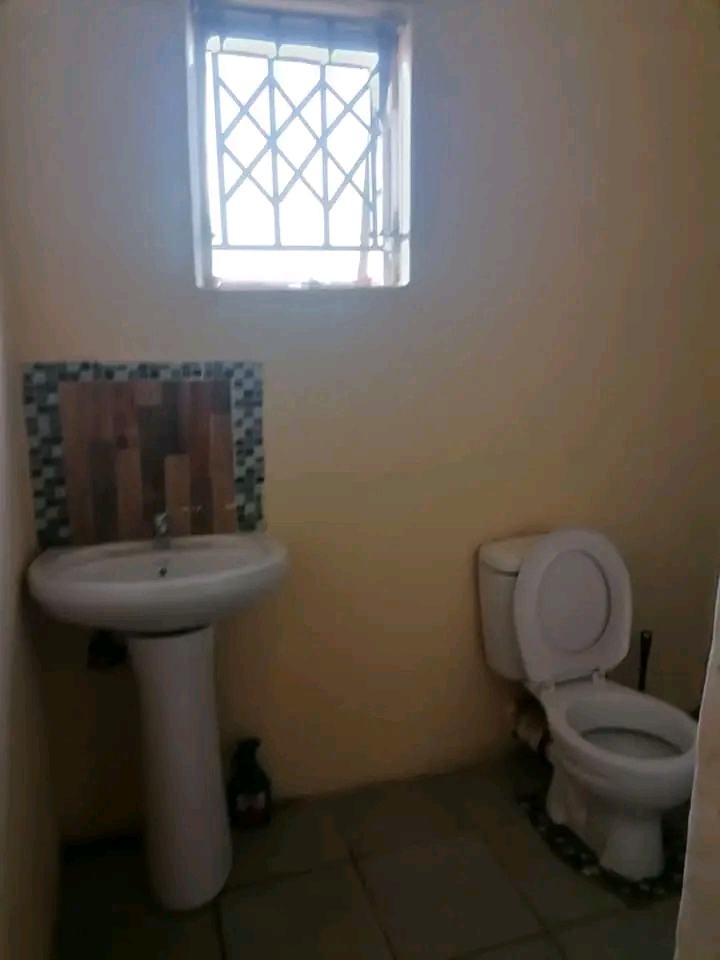Garage size en-suite room to rent at ext 24.  in Protea Glen