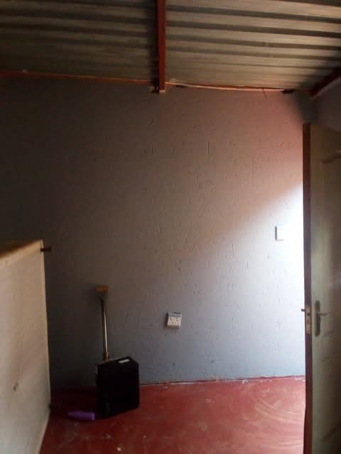 Room available ema15 ivory pack ema 15 next t  in Ivory Park