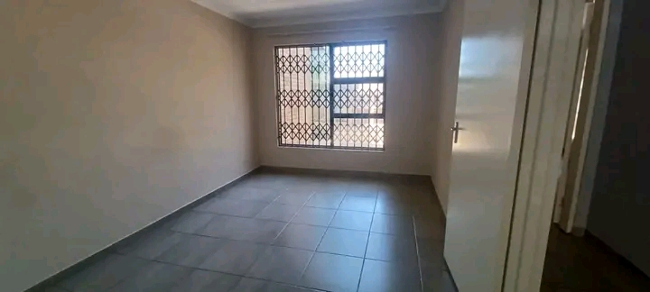 2 bedroom house in ext 3 in a boom gated area  in Birch Acres