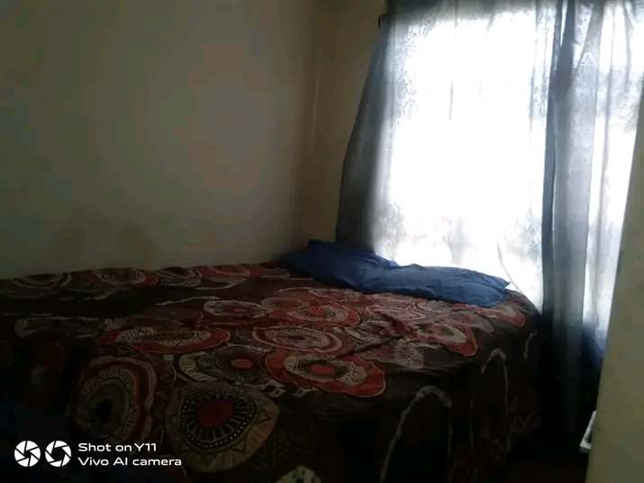 3 bedrooms|1 bath|guest toilet|lounge|kitchen  in Dawn Park