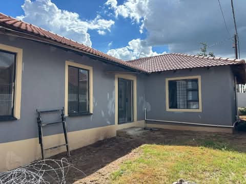 3 bedroom stand alone in ext 33 immediately a  in Clayville