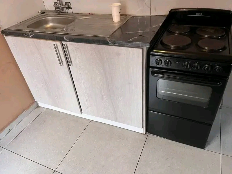 2 bachelor units available immediately for oc  in Katlehong