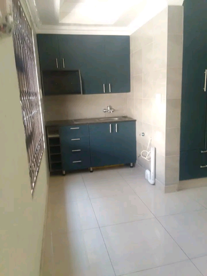 Bachelor flat available for rental next thuto  in Rockville