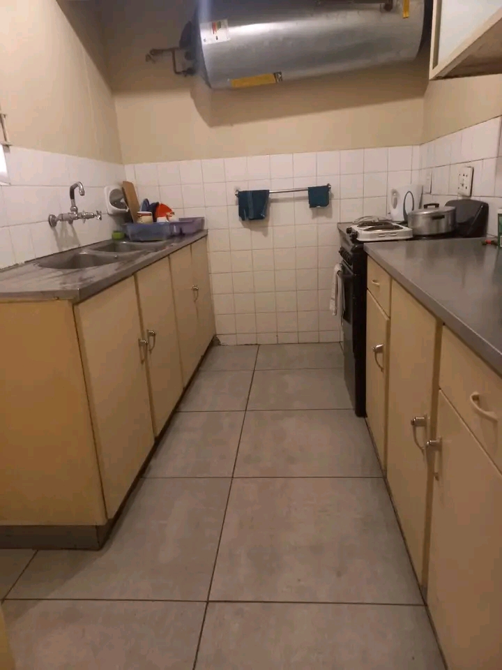 Accomodation (room) available 01 may 2024 in   in Sunnyside