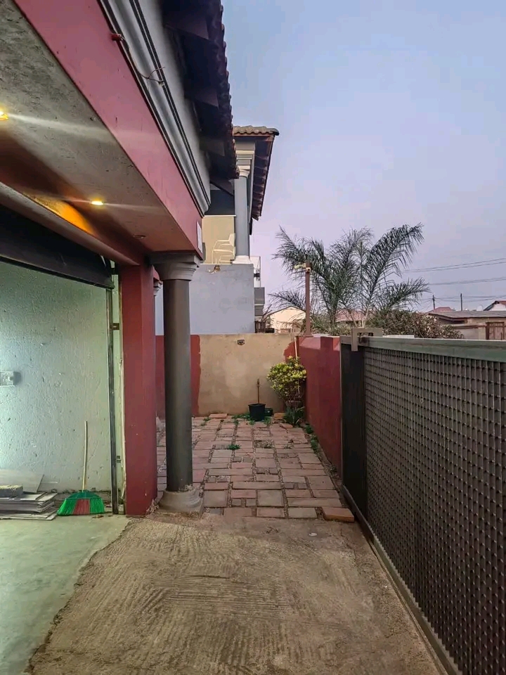 A spacious family house available to rent
ar  in Vosloorus