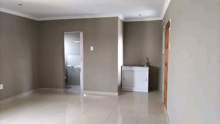 We have 1 bachelor unit available for rent.
  in Freedom Park
