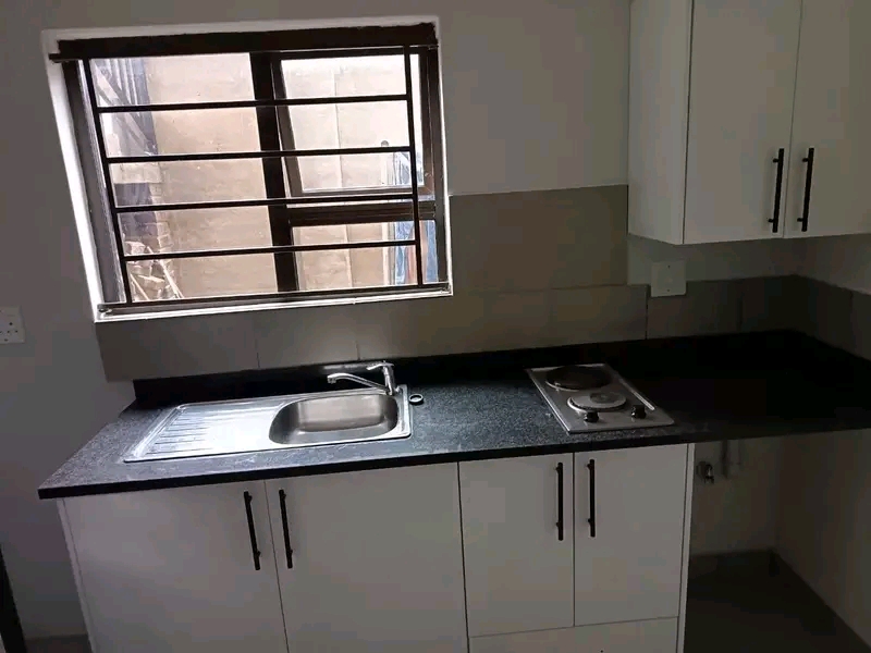 Accommodation available in extension 7 slovak  in Cosmo City
