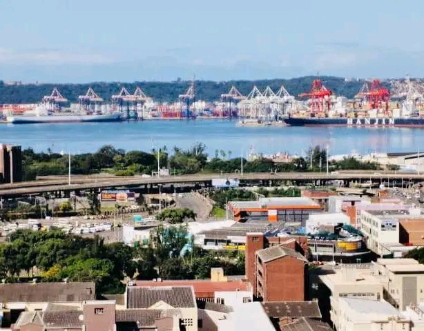 Female accommodation
single room available   in Bryanston