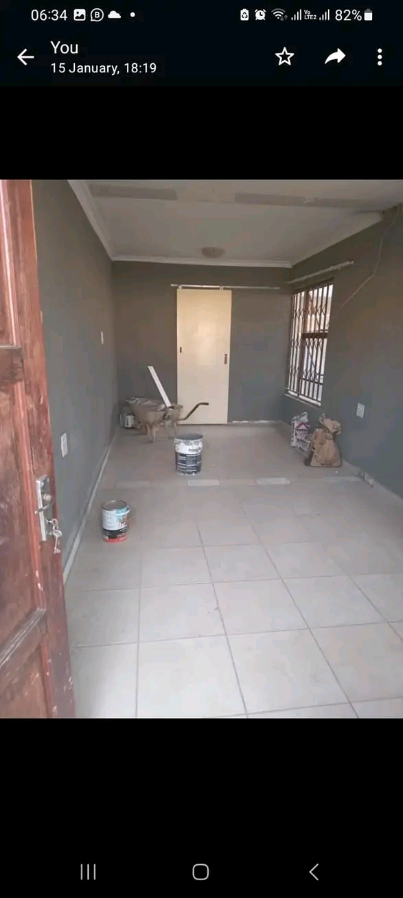 A 2 room available in alliance modderbee for   in Benoni