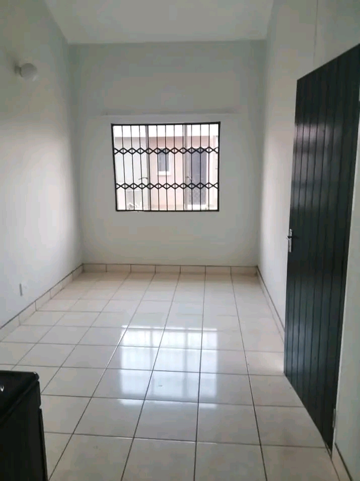 2 bedrooms house to rent in savannah city bon  in Savannah city