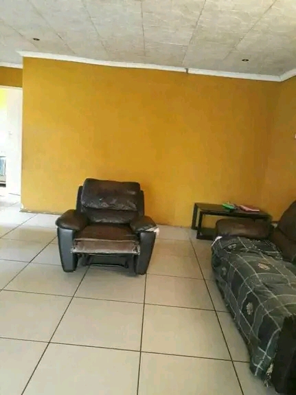 2 bedroom house to rent 
protea glen ext1
o  in Protea Glen
