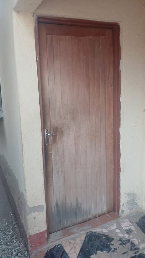 R850 mapetla
whatsapp or call me agent fee r  in Mapetla