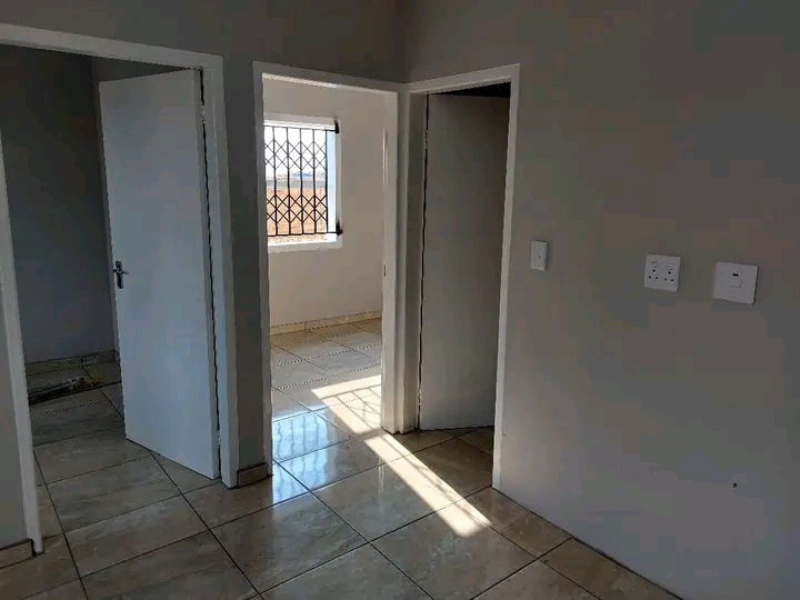 A 2 bedroom apartment for r4000 and deposit r  in Ebony Park