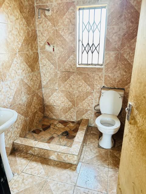 1 bedroom cottage in ext 6
kids allowed
par  in Ebony Park