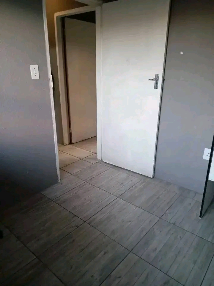 Ext 6📍1 bedroom cottage, with separated lo  in Ebony Park
