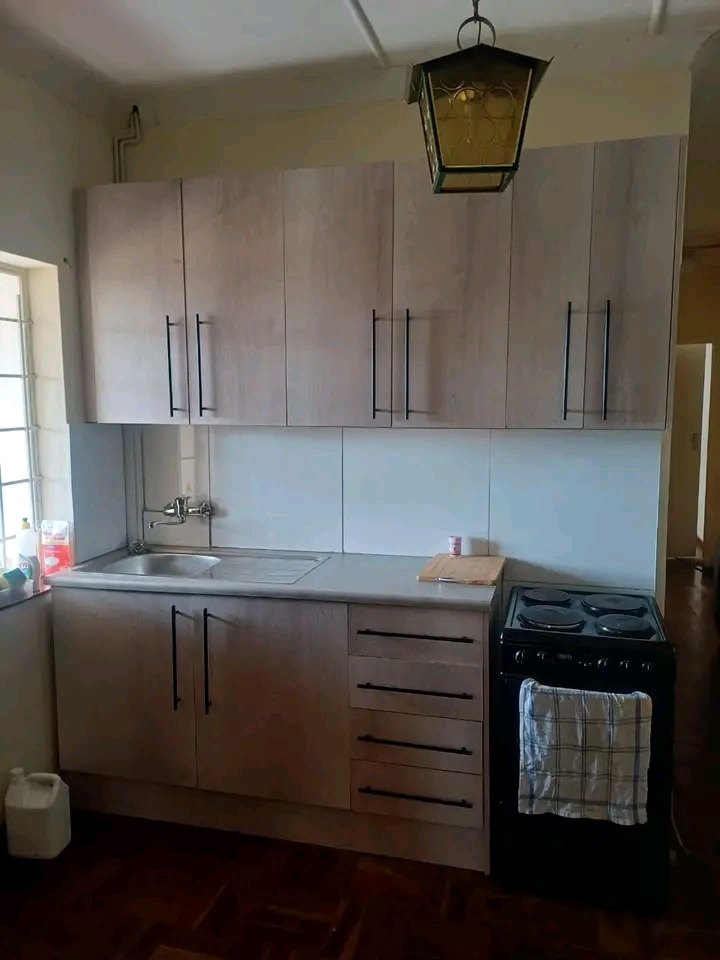 Extra spacious inside room to rent: 1st septe  in Southdale