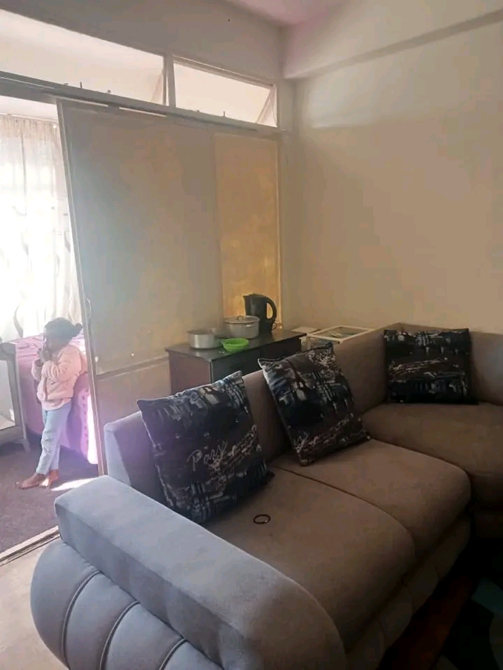 A big bedroom combined with a big half room i  in Sunnyside