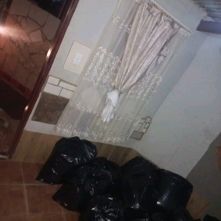Room to rent available in east ext5 not far f  in Mamelodi