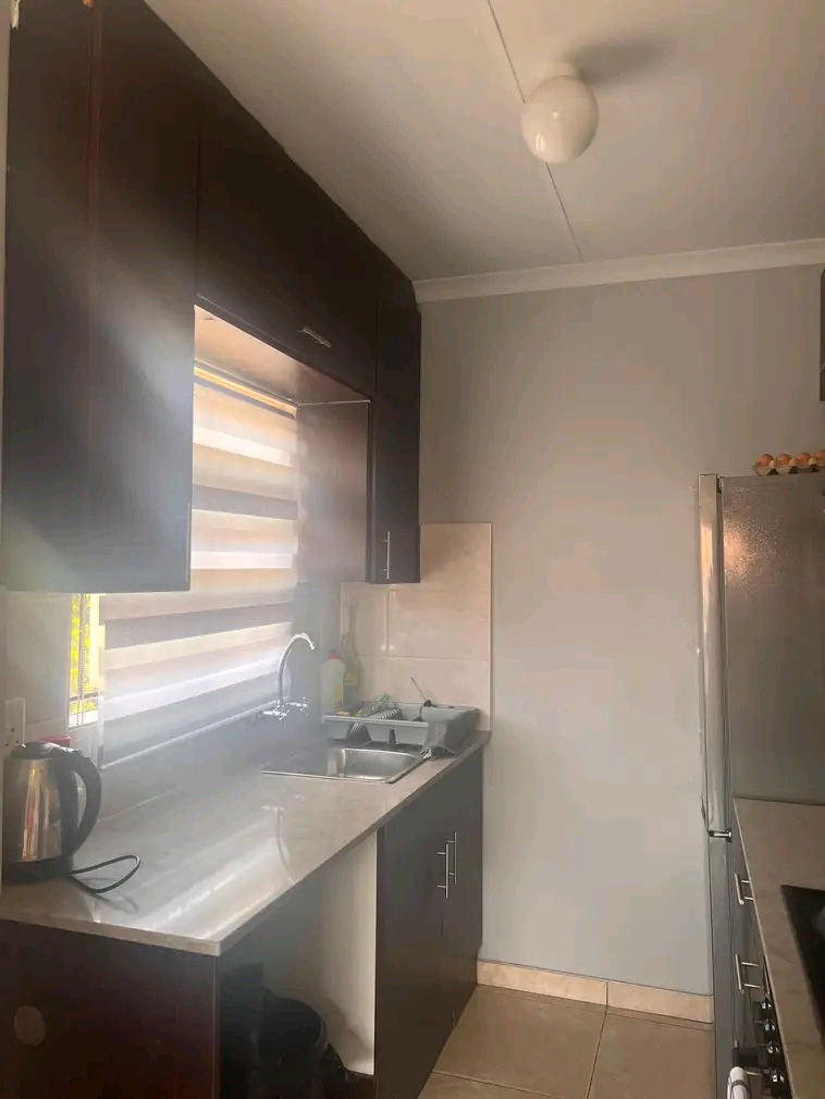 2 bedroom house  to rent ext 8
own yard not   in Cosmo City